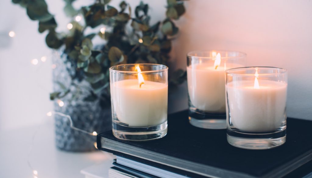 Cozy,Home,Interior,Decor,,Burning,Candles